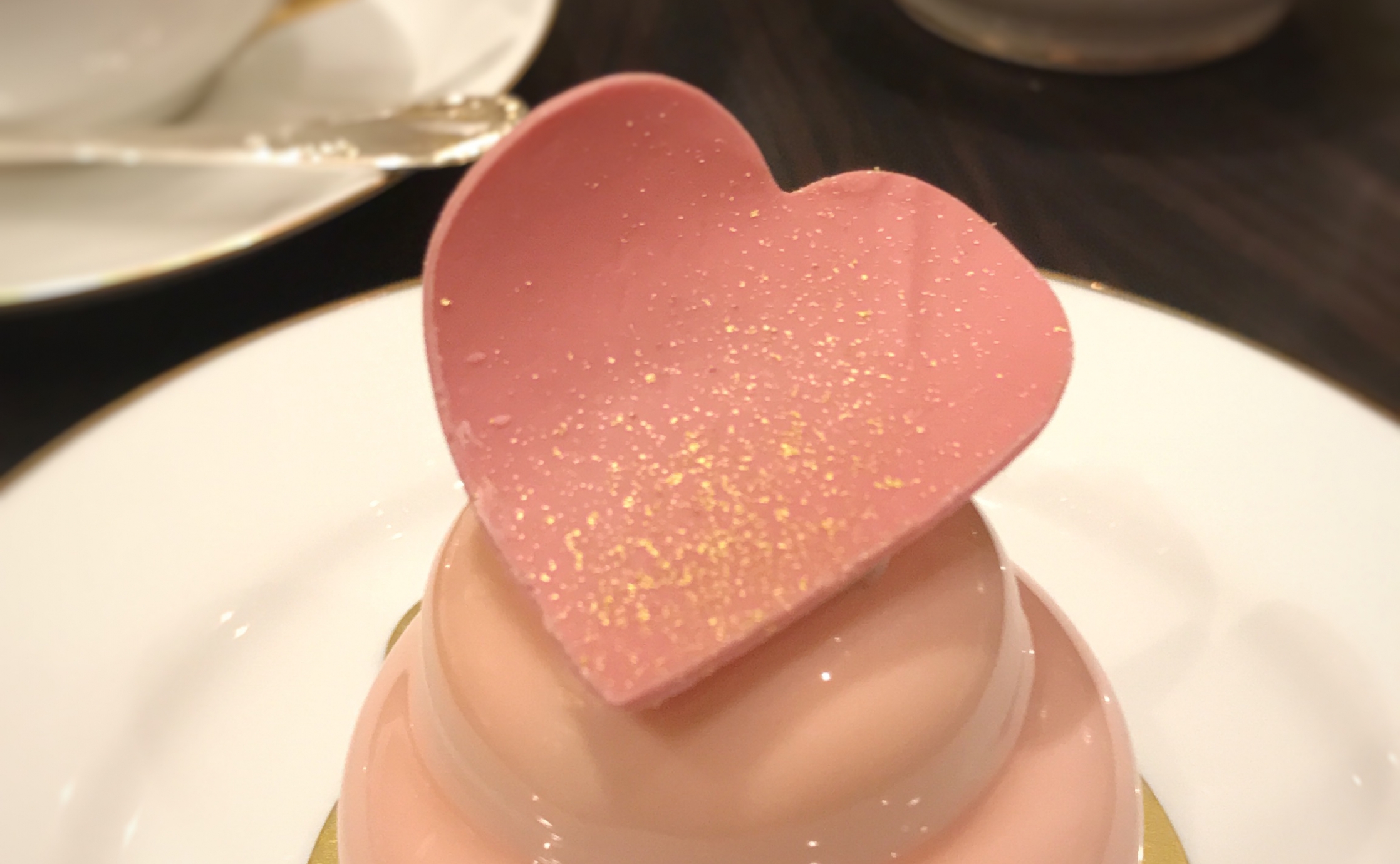リッチな気分で 美味しいケーキを味わう Alcocca名古屋 アルコッカ 名古屋