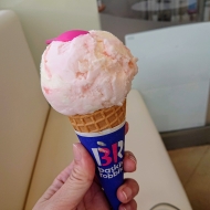サーティワンアイスクリームで白桃ブラマンジェ