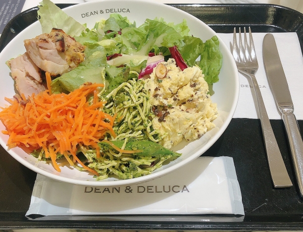 野菜たっぷりデリランチ！