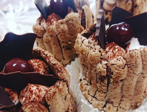 「Sour cherry Charlotte」