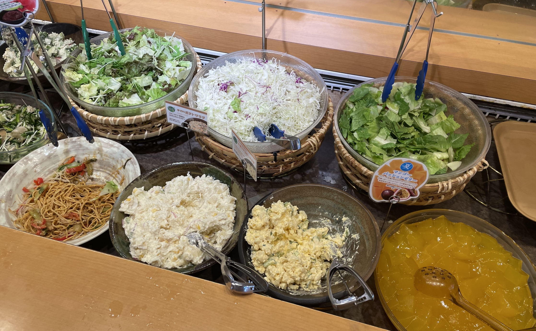 968円 単品サラダ＆デザートバーランチ｜Alcocca名古屋 愛知