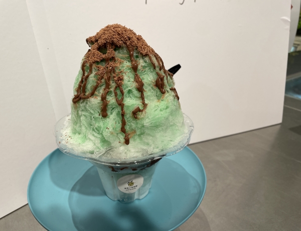 栄でチョコミントかき氷🍧