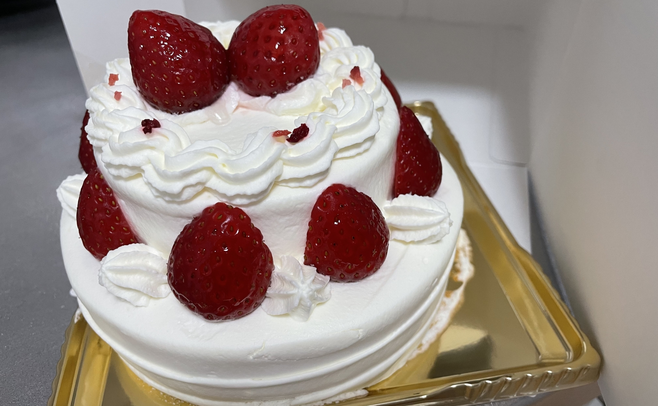 デパ地下2000円台の2段ケーキ！｜Alcocca名古屋 愛知 （アルコッカ 